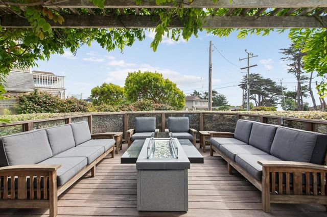 47 Alameda Avenue, Half Moon Bay, CA 94019