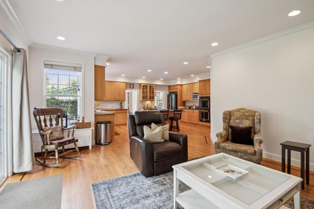 47 Alameda Avenue, Half Moon Bay, CA 94019
