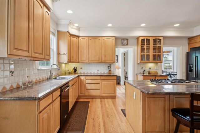 47 Alameda Avenue, Half Moon Bay, CA 94019