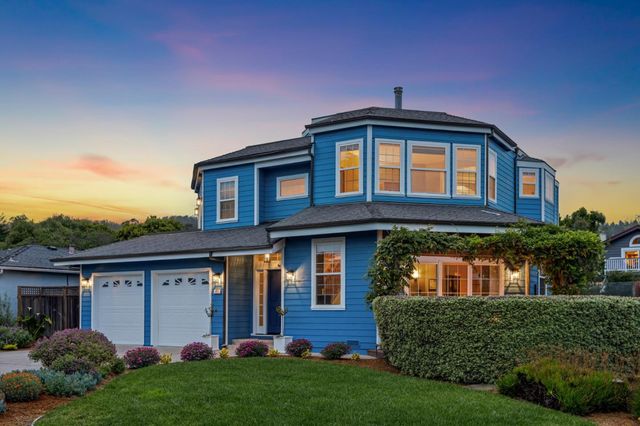 47 Alameda Avenue, Half Moon Bay, CA 94019