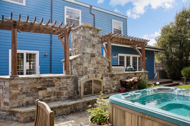 47 Alameda Avenue, Half Moon Bay, CA 94019
