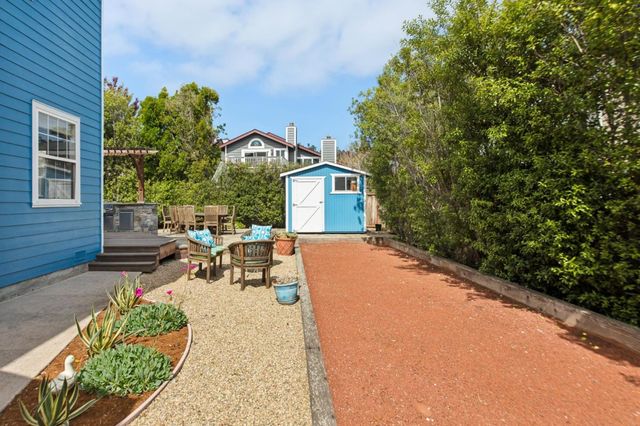 47 Alameda Avenue, Half Moon Bay, CA 94019