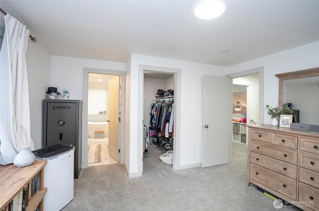 10023 Angle Lane SW, Lakewood, WA 98498