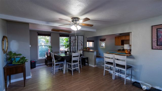 1410 C Street, Hoquiam, WA 98550