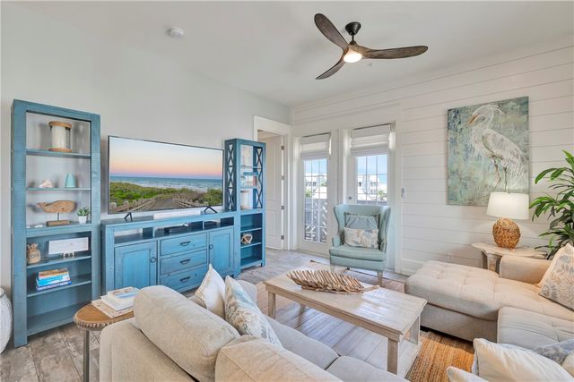 190 Social Cr 10-302, Port Aransas, TX 78373