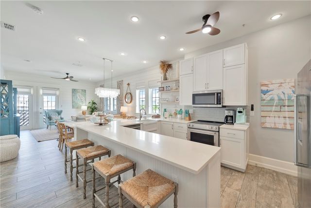 190 Social Cr 10-302, Port Aransas, TX 78373
