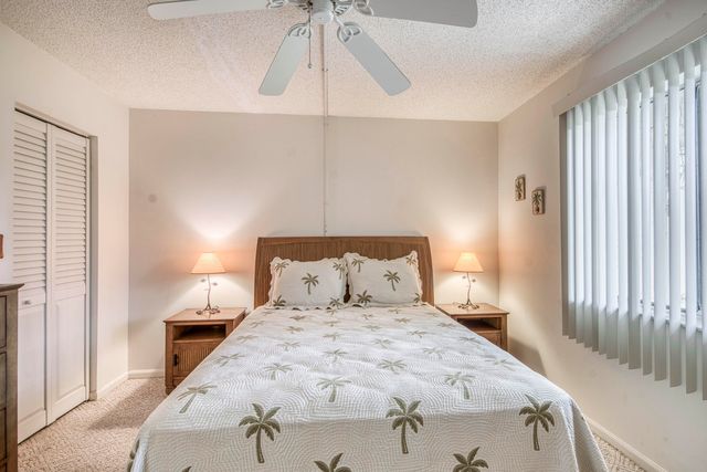 830 SW 9th Street Circle 104, Boca Raton, FL 33486