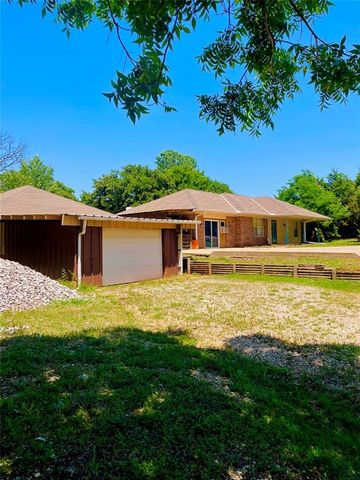 1829 Ranchwood Drive, Newcastle, OK 73065