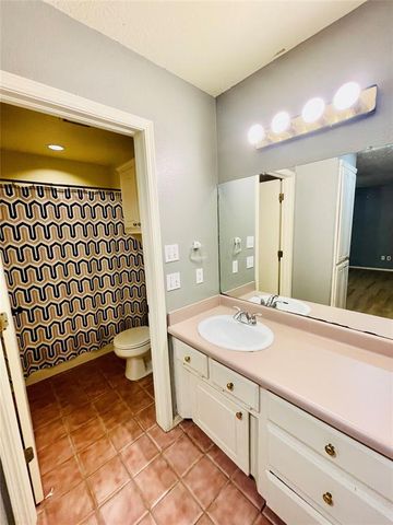 1829 Ranchwood Drive, Newcastle, OK 73065
