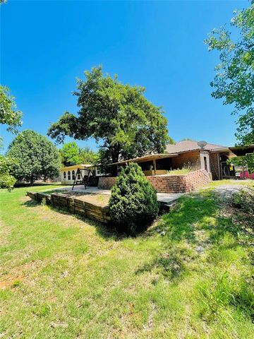 1829 Ranchwood Drive, Newcastle, OK 73065