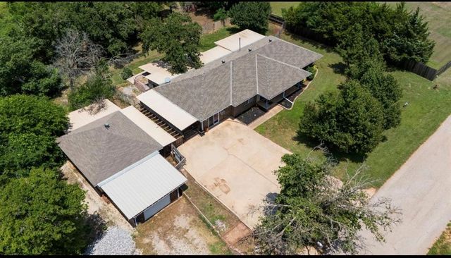 1829 Ranchwood Drive, Newcastle, OK 73065