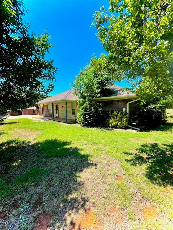1829 Ranchwood Drive, Newcastle, OK 73065