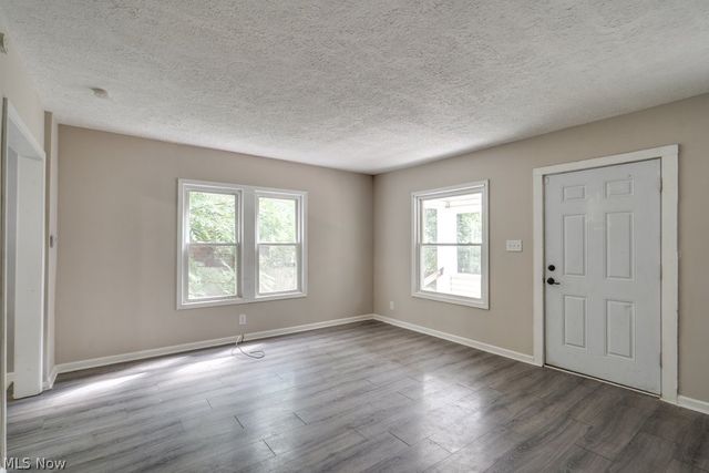 233 Sobul Avenue, Akron, OH 44305