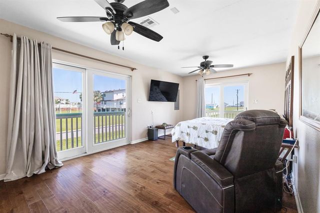 4110 2nd Street, Galveston, TX 77554