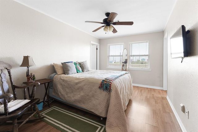 4110 2nd Street, Galveston, TX 77554