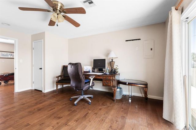 4110 2nd Street, Galveston, TX 77554