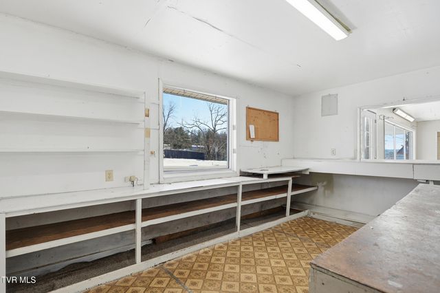 528 West Main Street, Wise, VA 24293