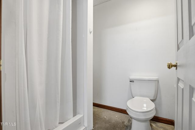 528 West Main Street, Wise, VA 24293