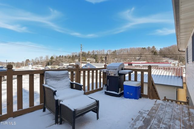 528 West Main Street, Wise, VA 24293