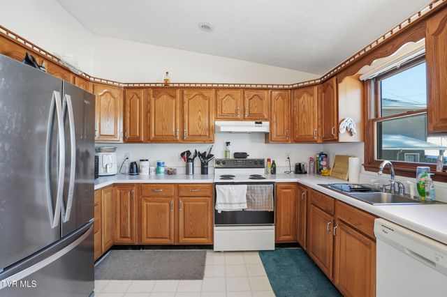 528 West Main Street, Wise, VA 24293