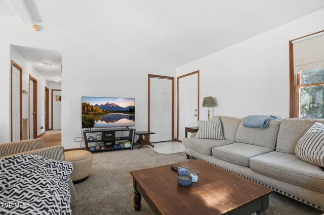 528 West Main Street, Wise, VA 24293