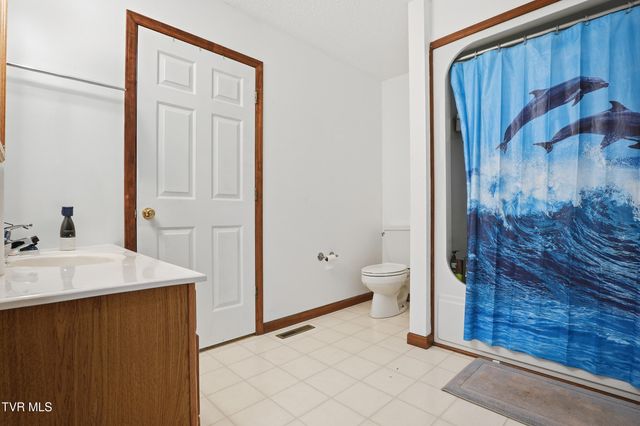 528 West Main Street, Wise, VA 24293