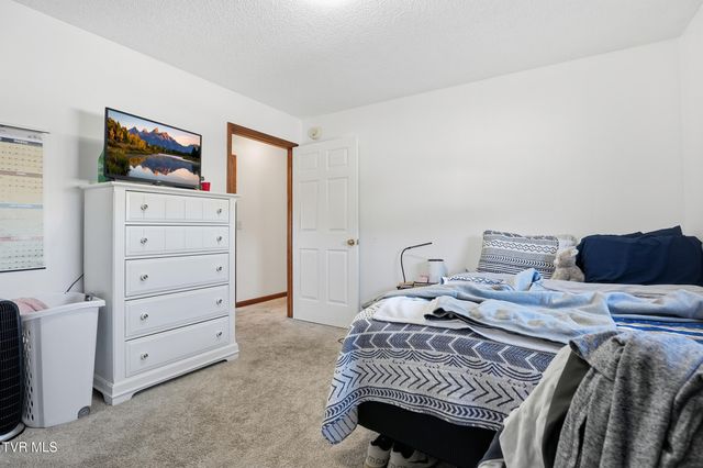 528 West Main Street, Wise, VA 24293