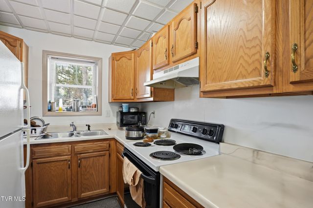 528 West Main Street, Wise, VA 24293