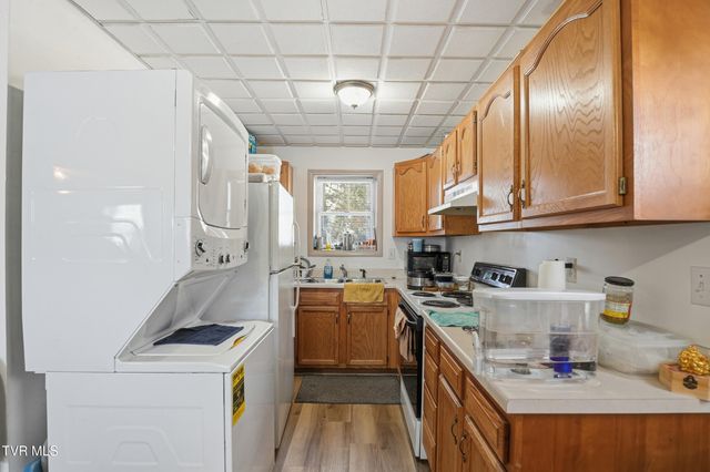 528 West Main Street, Wise, VA 24293