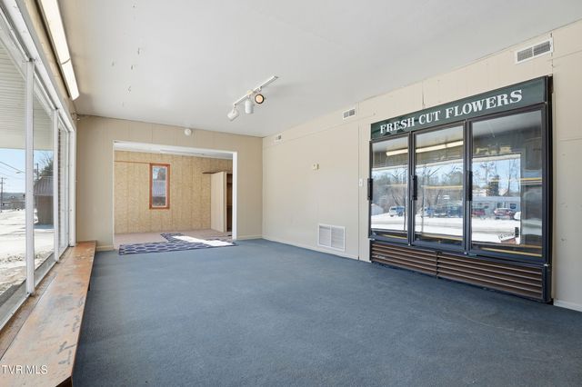 528 West Main Street, Wise, VA 24293