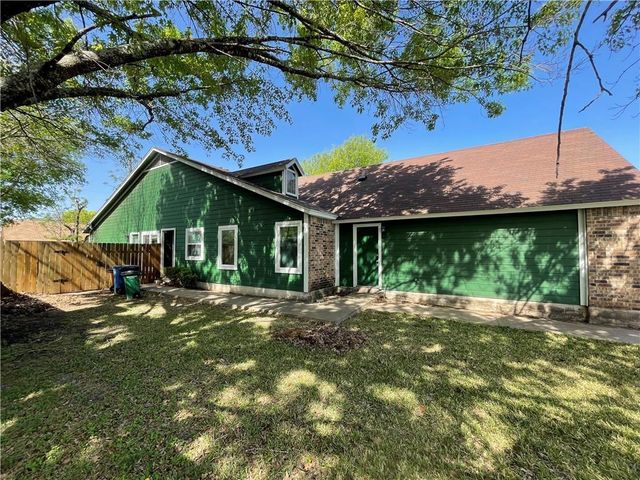 10003 Parliament House RD, Austin, TX 78729