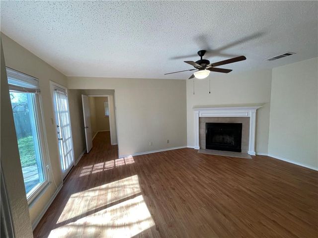 10003 Parliament House RD, Austin, TX 78729