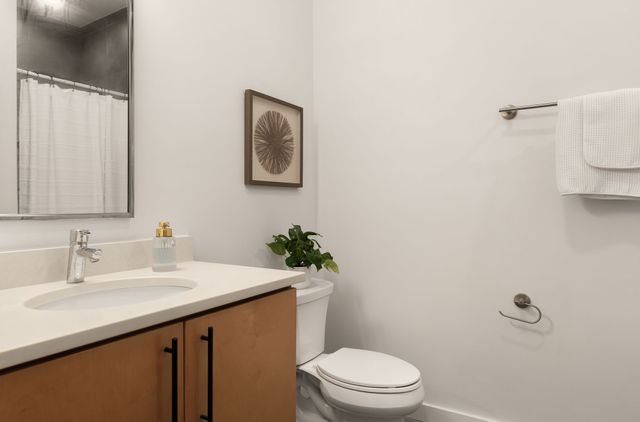 1247 Martin St Apt 303, Nashville, TN 37203