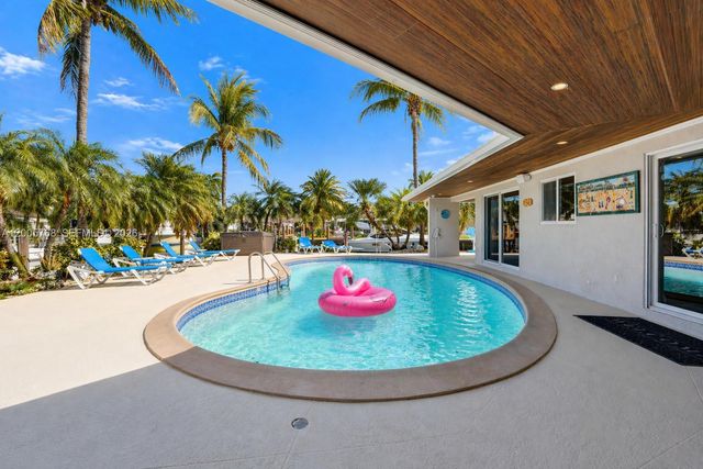 1020 NE 27th Ave, Pompano Beach, FL 33062