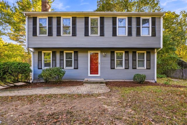 565 Hartford Ave E, Uxbridge, MA 01569