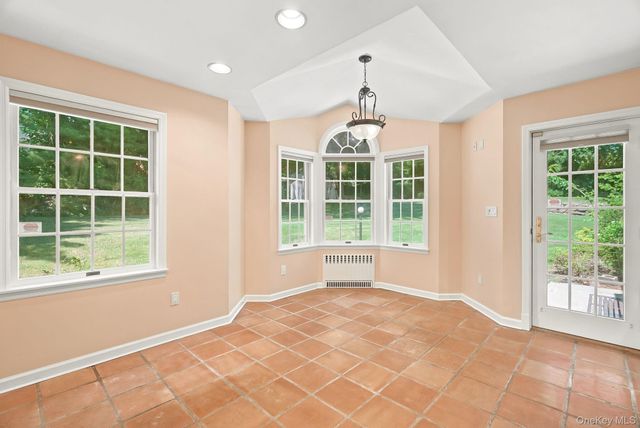 1 Sheridan Road, Scarsdale, NY 10583