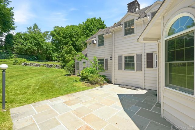 1 Sheridan Road, Scarsdale, NY 10583