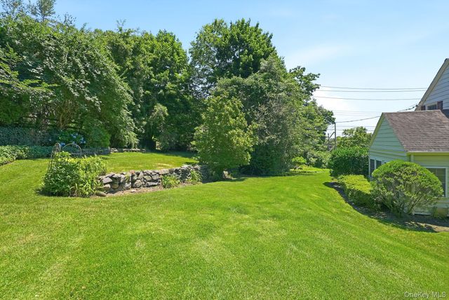 1 Sheridan Road, Scarsdale, NY 10583