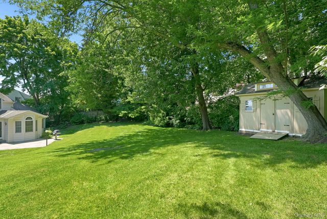 1 Sheridan Road, Scarsdale, NY 10583