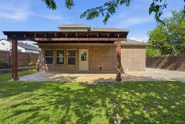 637 S Redford Lane, White Settlement, TX 76108