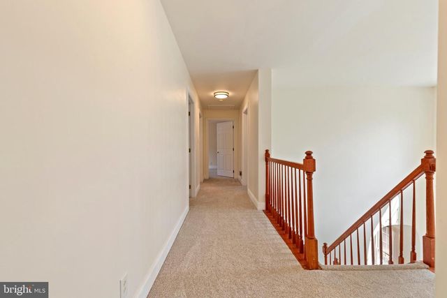 3336 HUNTING RIDGE RD, Winchester, VA 22603