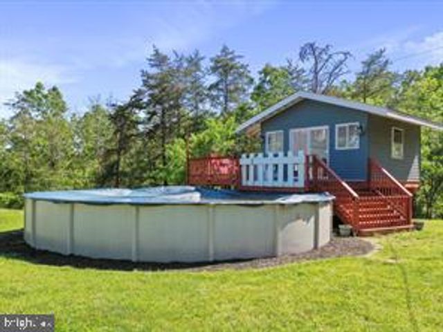 3336 HUNTING RIDGE RD, Winchester, VA 22603