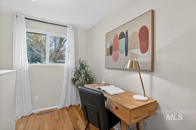 3629 E Clement Rd, Boise, ID 83704