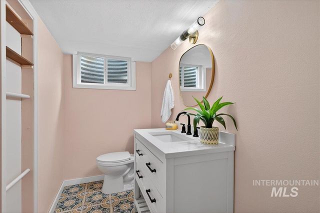 3629 E Clement Rd, Boise, ID 83704