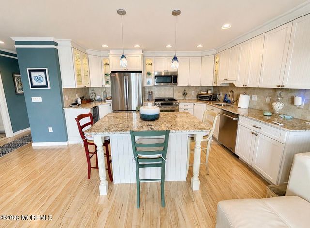 809 Ocean Avenue 10, Avon-by-the-sea, NJ 07717