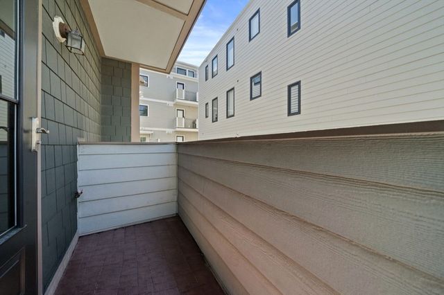 24 Rawson St 2, Boston, MA 02125
