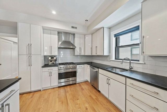 24 Rawson St 2, Boston, MA 02125