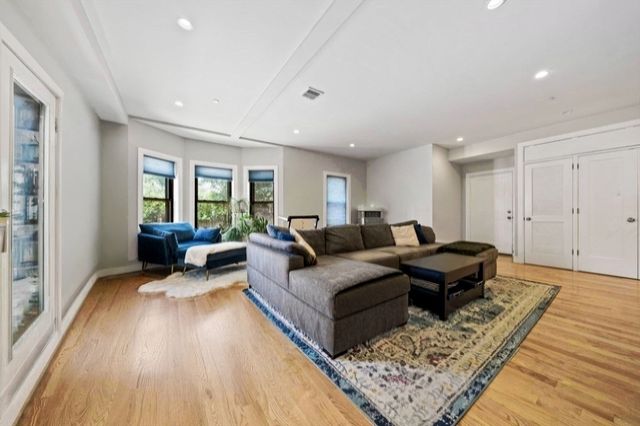 24 Rawson St 2, Boston, MA 02125