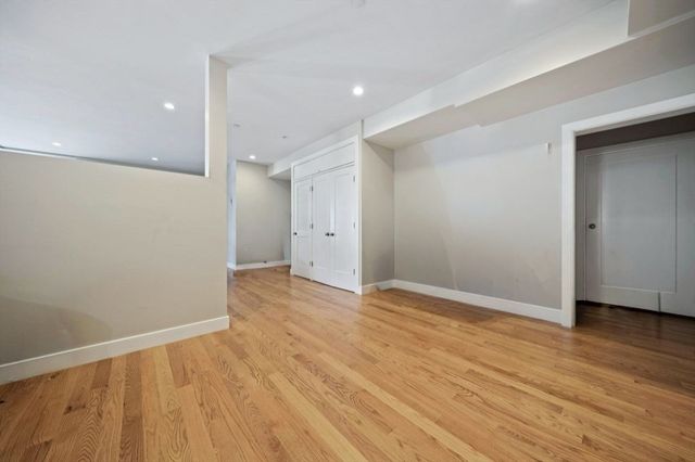 24 Rawson St 2, Boston, MA 02125