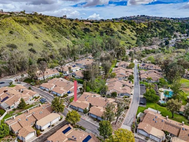 5571 Adobe Falls Rd D, San Diego, CA 92120